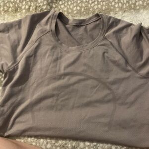 Lululemon swiftly tech short sleeve 2.0